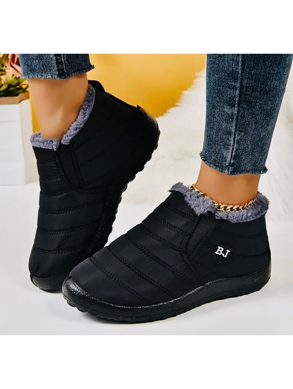New - Stylish & Cozy - Thermal Ankle Boots - Size 8.5